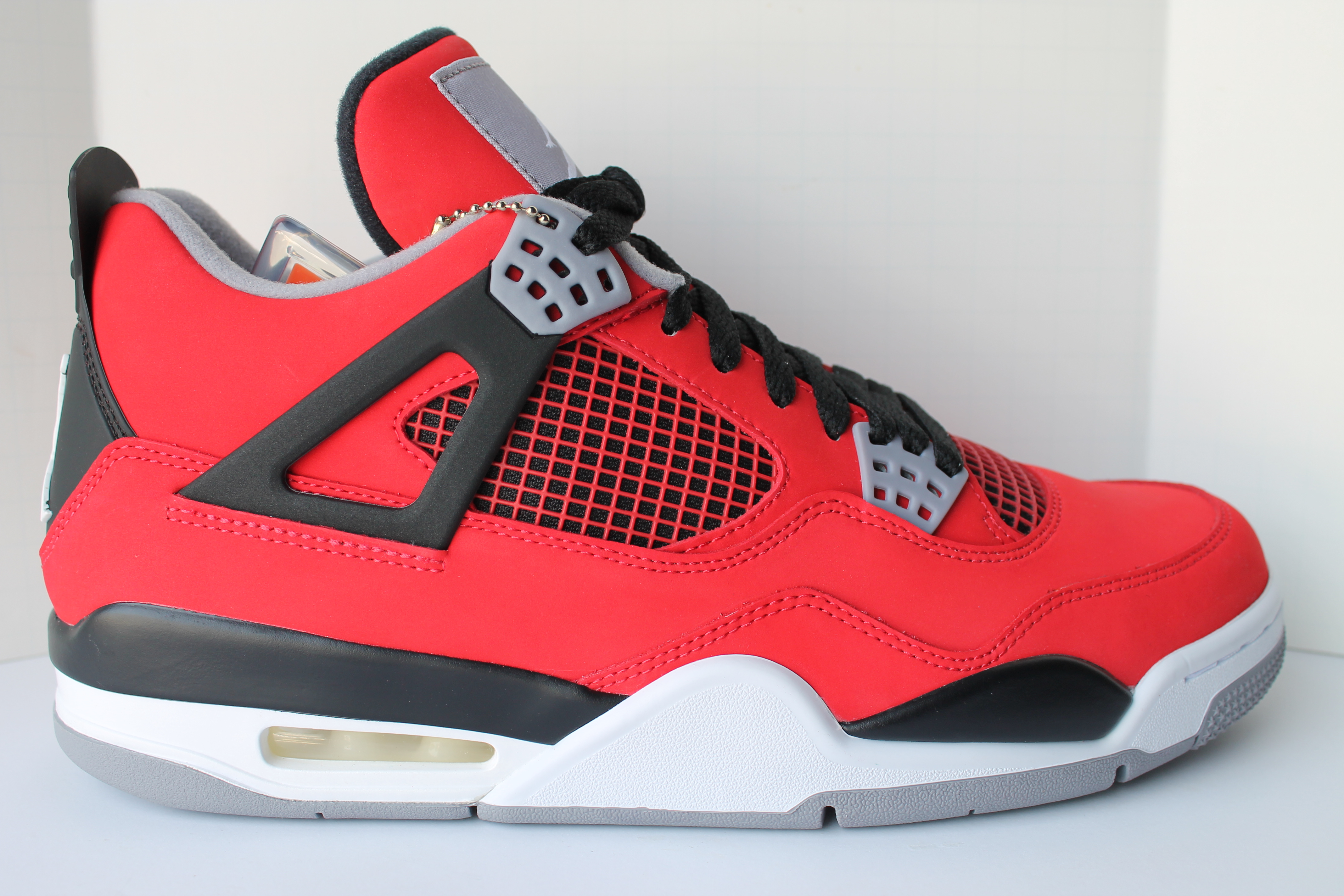 Air Jordan 4 Retro Toro Bravo (2026) (GS)